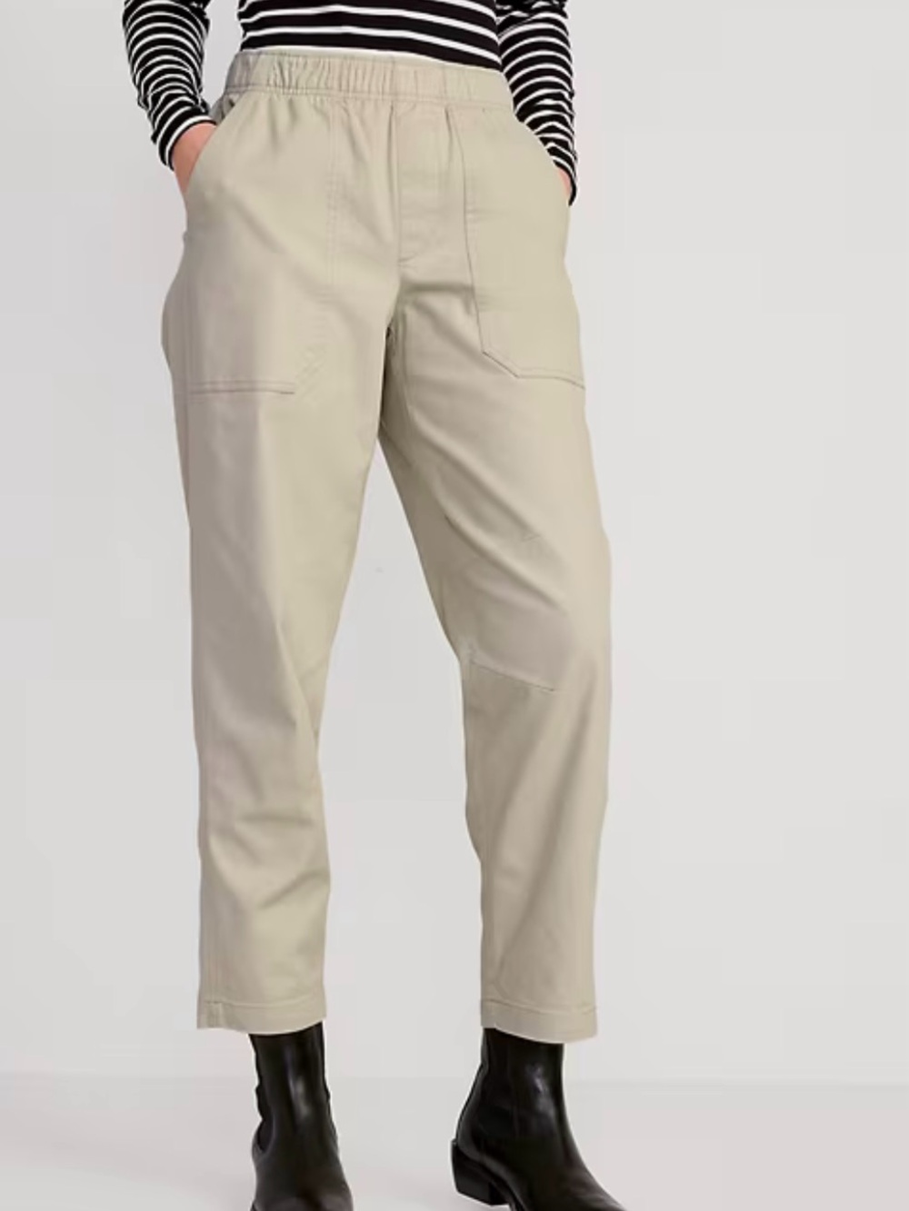 NWOT Old Navy Khaki Cargo Pants